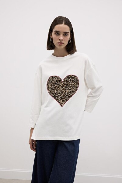 KADRİYE BAŞTÜRK Ecru Color Leopard Printed Basic Cotton Knitted Blouse