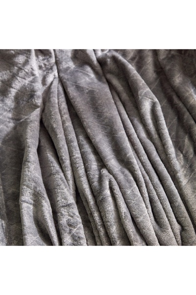 Home Box Lavish Diamond Embossed Throw - 130x180 cm