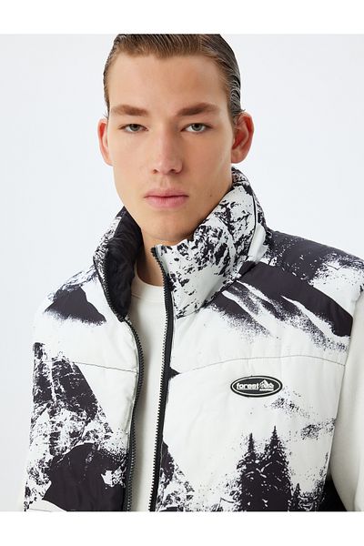 Koton Pufferweste mit Stehkragen – mit Reißverschluss, Slim-Fit-Etikettendetail