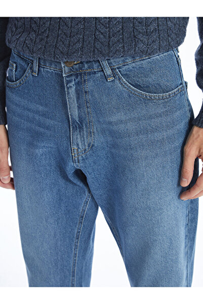 LC Waikiki LCW 779 normál szabású férfi farmernadrág