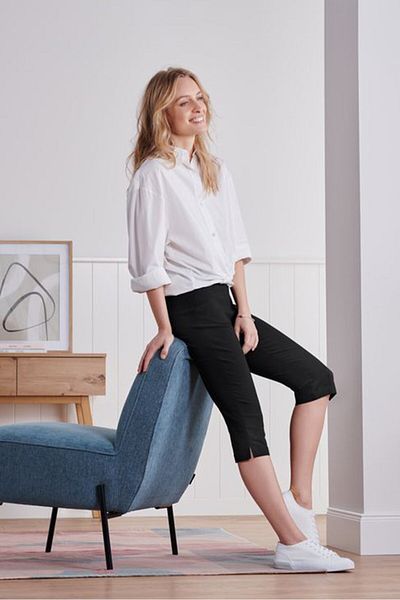 Tchibo Women Slim Fit 3/4 Stretchable Trouser Pants, Black