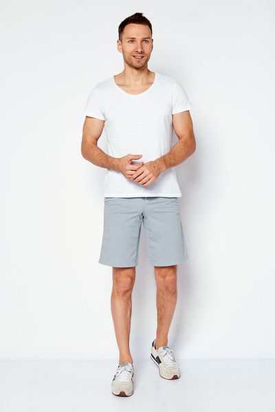 Trussardi Jeans شورت رجالي أساسي بطبعات كاملة، أزرق فاتح