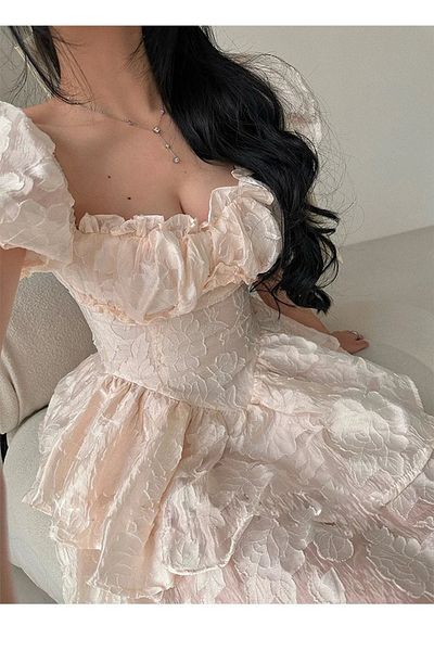 FASHION COCKTAIL Κρέμα φόρεμα πριγκίπισσας με ανάγλυφο ύφασμα με μπαλόνι με μανίκια μεσαίων απολαυσμάτων Super Mini Tutu
