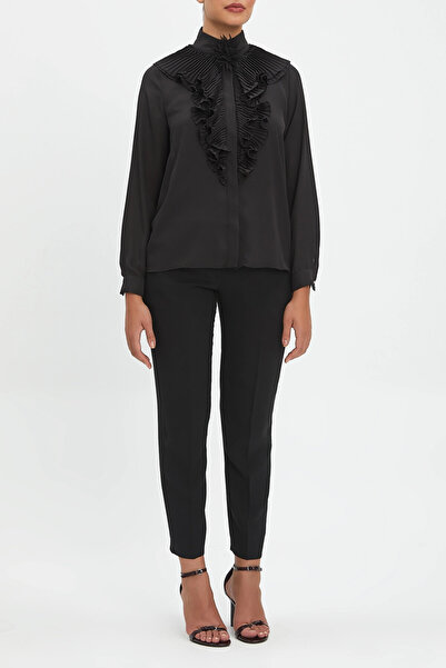 SERPİL Yaka Fırfır ve Çiçek Broşlu Düğmeli Siyah Gömlek 40256