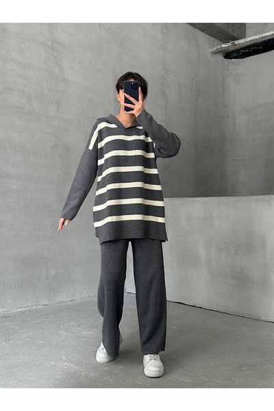 İLKCET MODA طقم علوي وسفلي مخطط برقبة على شكل حرف V