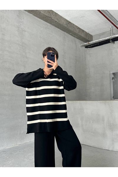 İLKCET MODA طقم علوي وسفلي مخطط برقبة على شكل حرف V