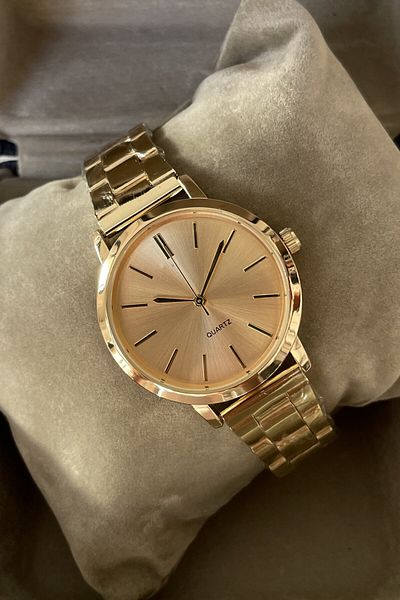 Leerybee Simplicity and Elegance Women's Wristwatch Nla-008