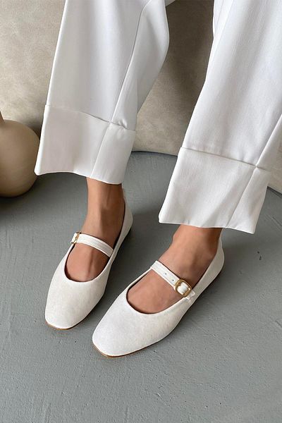 STRASWANS Λεπτομέρεια γυναικείας ζώνης Karmin Velvet Ballerina Beige