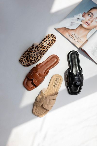 STRASWANS Papuci de zi cu o singură curea pentru femei Huxx cu model leopard