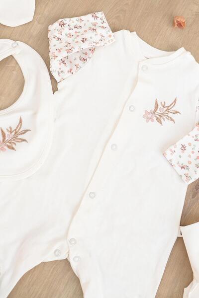 Sitilin 10-Piece Lace Baby Girl Newborn Hospital Exit - Stl6799