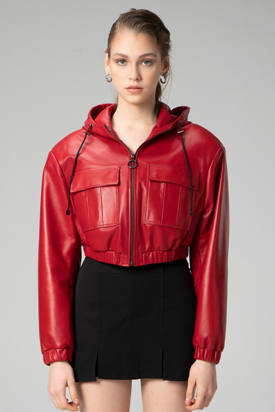 Dericlub Barbara Kadın Kapüşonlu Hakiki Deri Crop Mont Kırmızı