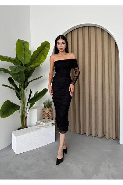conconmoda Rochie cu o singură mânecă, căptușită din tul