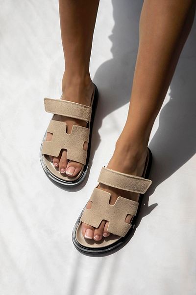 STRASWANS Papuci de piele intoarsa pentru dama Palmeira bej - cu banda Velcro