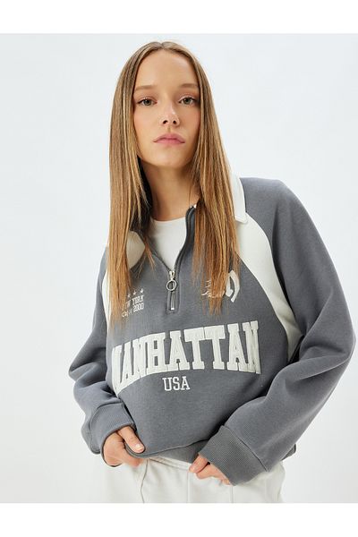 Koton College Embroidered Stand Collar and Half Zipper Raised Sweatshirt