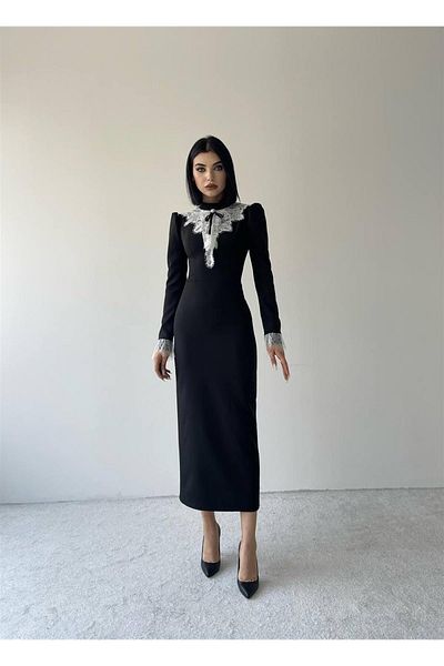 conconmoda Šaty s krajkovým límcem Zendaya - černé