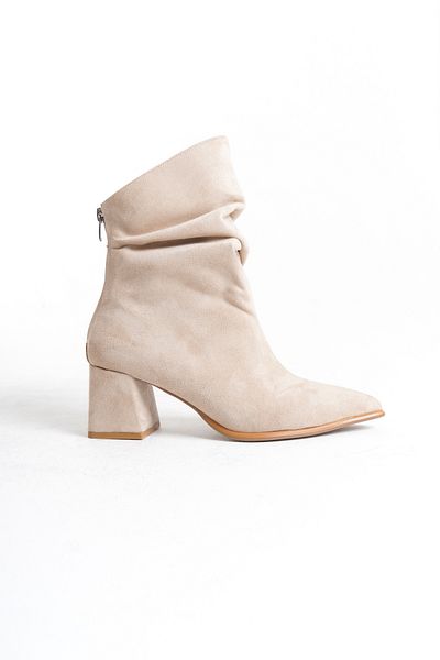 MARSEDO Greta Beige Suede - Γυναικείες καθημερινές μπότες με χοντρό τακούνι, μυτερή μύτη και φυσούνα