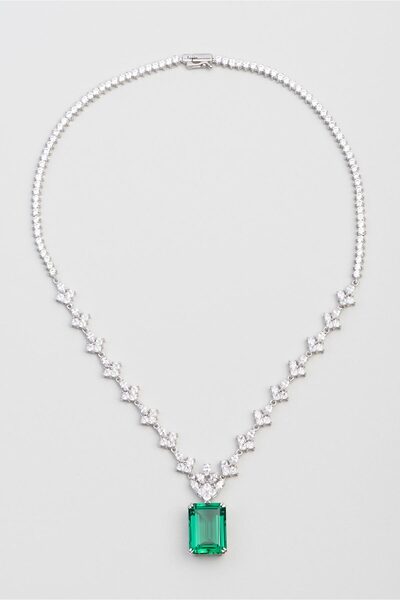 So CHIC... Created Emerald Taşlı 18 Ayar Beyaz Altın Kaplama 43 Cm Gümüş Gerd...