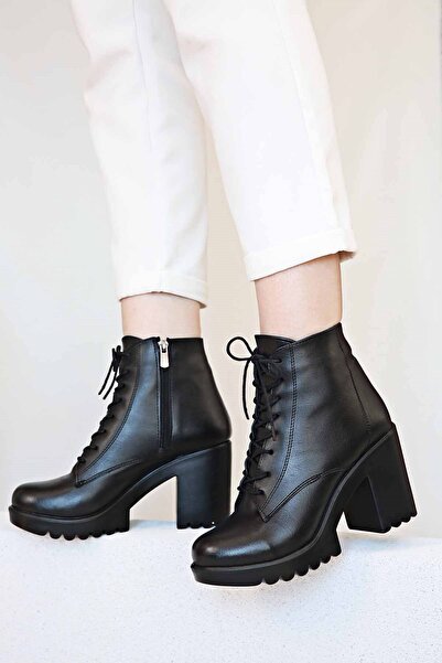 Ccway Bağcıklı Kadın Topuklu Bot Siyah Cilt