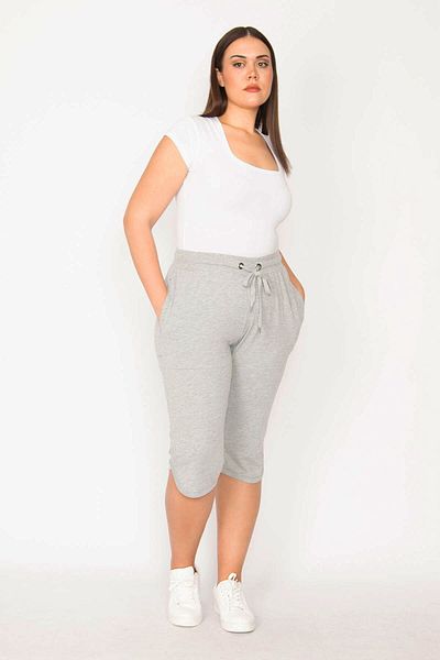 Şans Women's Gray Elastic Waist and Eyelet Lace Detailed Pocket Cotton Fabric Capri Trousers 65N29550