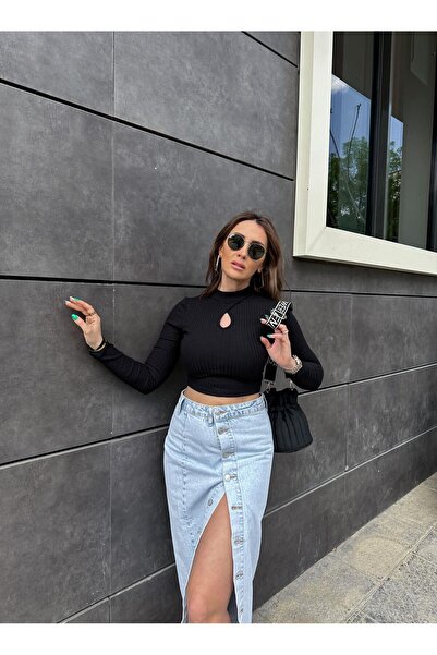 Zerrincan Giyim Siyah Yaka Dekolteli Crop