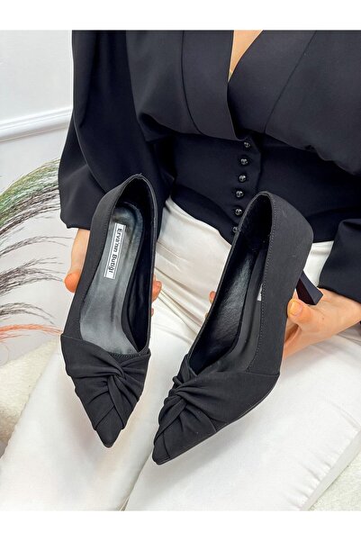 ERVANIN BUTİĞİ Siyah Saten (CrossBow) Fiyonk Detay Kadın Stiletto