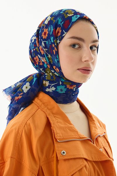 SOFT AKSESUAR Minimal Floral Patterned Shawl