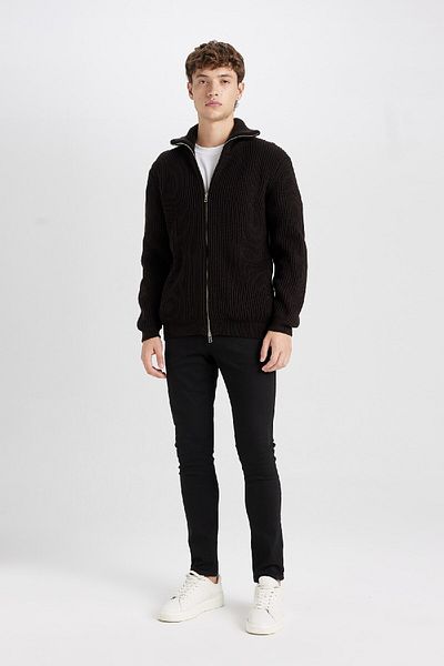 DeFacto Rollkragen-Cardigan in Standard-Passform C9014AX24AU