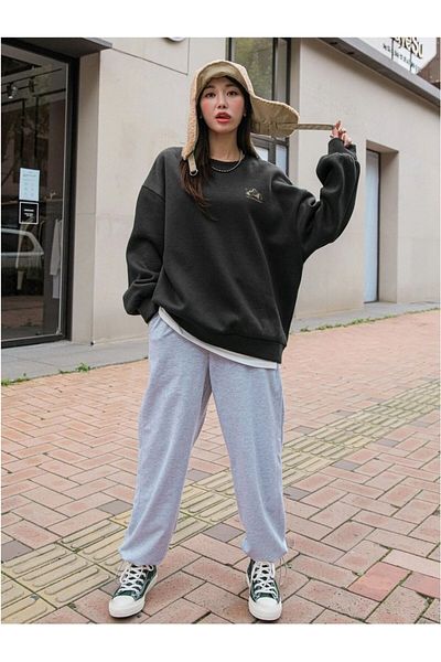 MODARİCH Hanorac oversize Arid Mountain - negru, cu gât crew