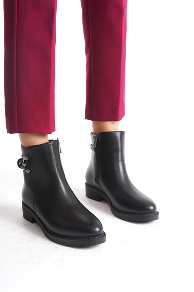 Limeo Γυναικείες μαύρες μπότες με χαμηλή σόλα με λεπτομέρεια με φερμουάρ και αγκράφα