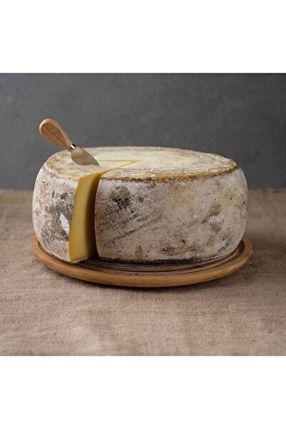 Peynir Sarayı Taş Mahzende Dinlendirilmiş 1 Yıllık Dilim Eski Kaşar Peyniri 1 Kg