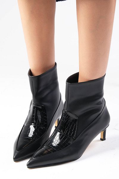 Mio Gusto Lisette Black Color Zippered, Thin Faux Fur Lined Short Heeled Women's Boots