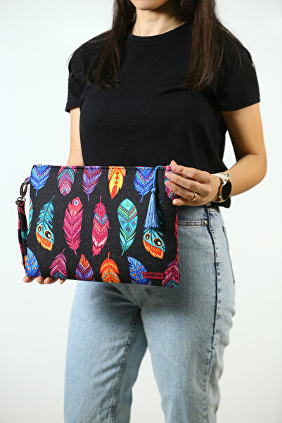Tasarım Renkli Tüylü Siyah Clutch Çanta