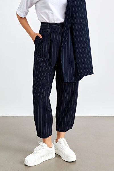 YOUR NAME Sötétkék csíkos női nadrág - redős részletekkel