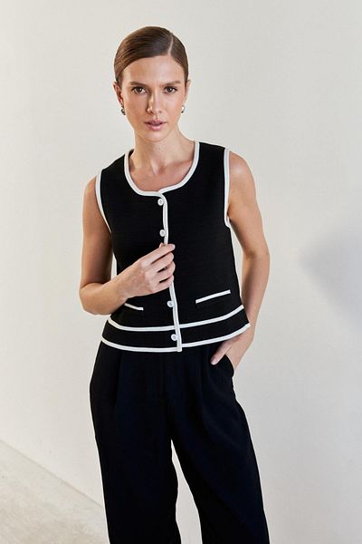 YOUR NAME Black Steel Knitted Women's Vest
