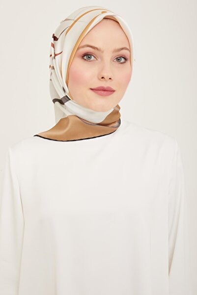 Armine Eșarfă din mătase Tivil cu model mixt cappucino 9115 - 82