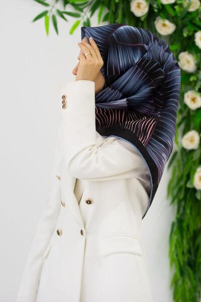 Vissona إنديجو - وشاح حريري بنمط مختلط من الحرير التيفالي والداستر ديجن 52012 - 0031 - 0020