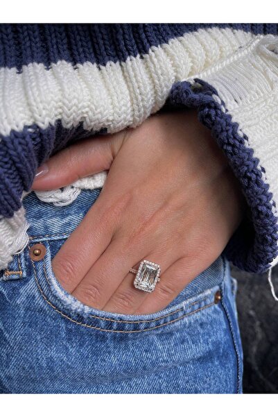 Crystal Diamond Zirconia Işıklı kutuda 4 karat baget yüzük