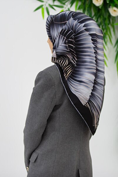 Vissona Eșarfă din mătase Tivil cu model mixt negru - argintiu DGN 52012 - 00...