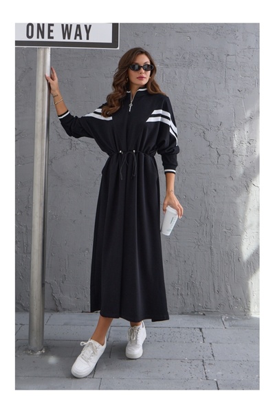 Elif Özbey Butik Černé rukávy zdobené pasu shromážděné šaty