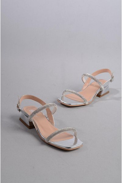 SEÇ KUNDURA SEÇ 2030 Pantofi de rochie de seară argintii cu detaliu în piatră - Înălțime toc 4 cm