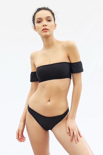 VULEVU OFF SHOULDER BIKINI TOP BLACK