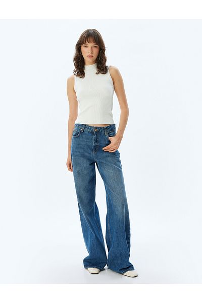Koton Stand Collar Sleeveless Knitwear Top