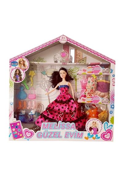 kapsulavm Doll with Spare Dress and Accessories