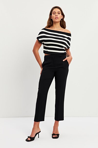 Setre Чорні штани з кишенями та поясом