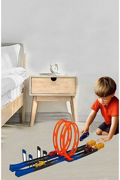 Satış Diyarı مسار لعبة مع منحدر إطلاق 4 ركائز - مسار قفز بهلوانية وطريق سباق