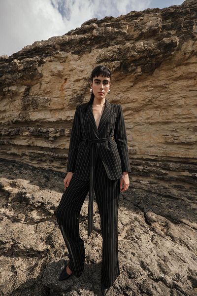 Olcay Set jachetă și pantaloni cu guler șal cu dungi negre - 9259-TK