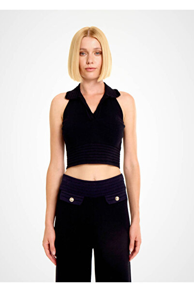 Knitss Πλεκτό μπλουζάκι με γιακά πόλο μαύρο Crop
