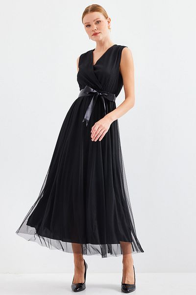 Bigdart Model 2495 - Rochie neagră cu guler dublu și tul cu mâneci zero cu detaliu