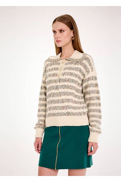 Knitss Tricotaj texturat cu detaliu de guler