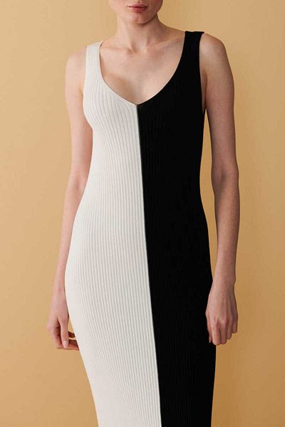 Mısırlı Alb-negru - Design de rochie tricotaje